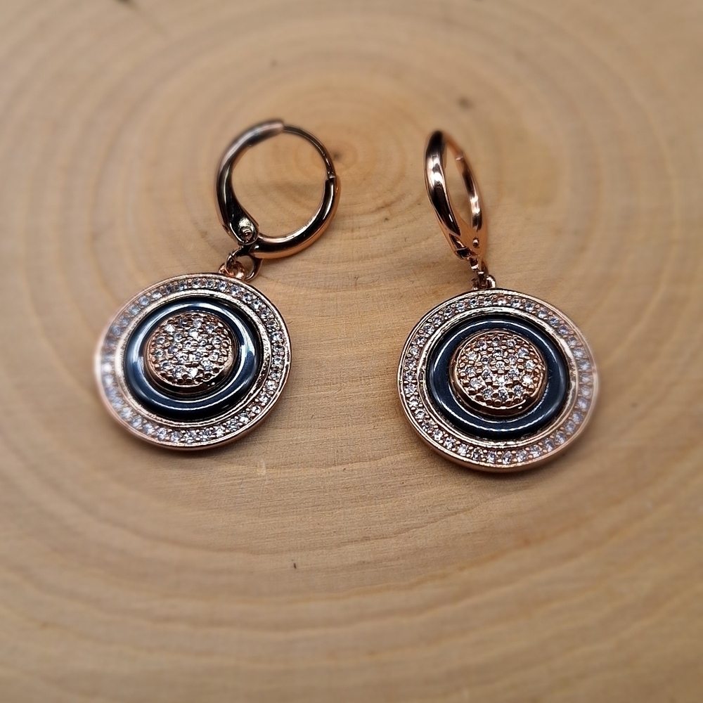 Luxe Gold-Plated Pavé Circle Drop Earrings - Picture 4 of 7